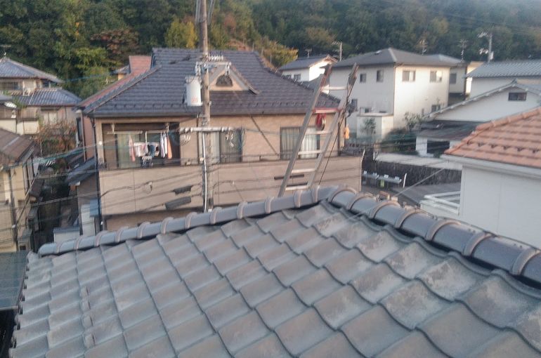 東区、棟、隅棟葺き替え工事。